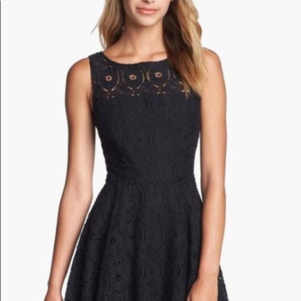 BB Dakota black lace dress SIZE: 8
